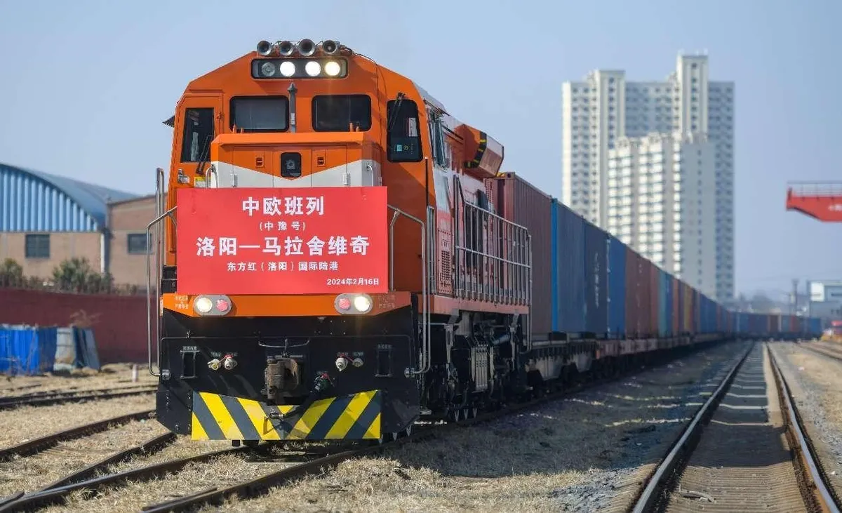 中欧班列铁路集装箱列车